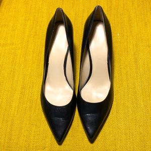 💅 Classic black heels